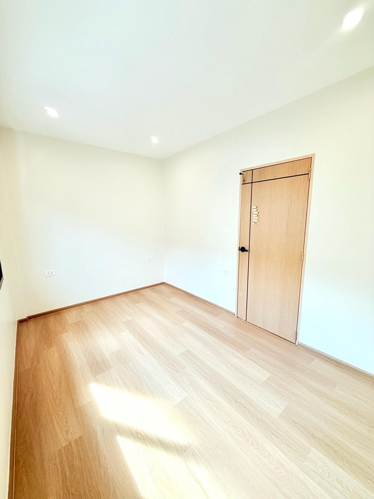 For SaleTownhomeLadprao101, Happy Land, The Mall Bang Kapi : 🏡Beautiful renovated townhouse, Lat Phrao 101, near MRT, fully furnished, ready to move in, special price.