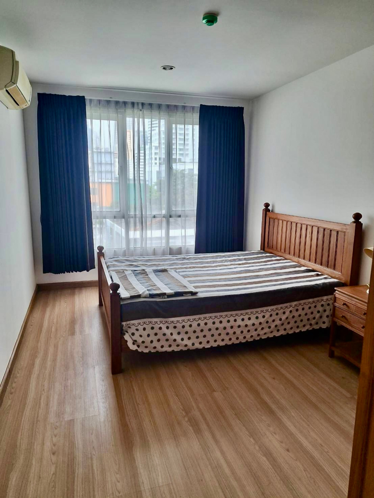 For RentCondoSukhumvit, Asoke, Thonglor : For Rent: Voque Sukhumvit 16 | 1-Bedroom 57 SQ.M. | Near BTS Asoke & MRT Sukhumvit | Fully Furnished | Ready to Move In