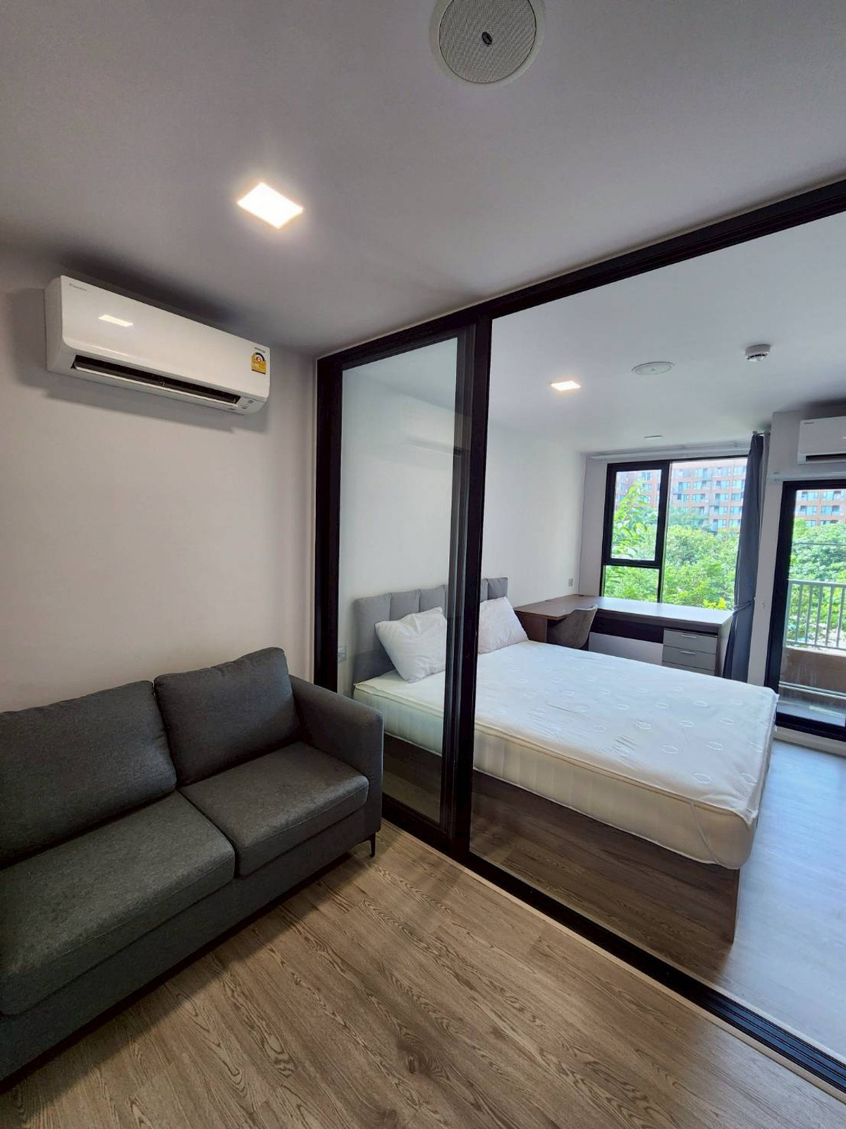 ให้เช่าคอนโดปทุมธานี รังสิต ธรรมศาสตร์ : 🏡 ให้เช่า Kave Town Colony💖  ✨ ตึก A ชั้น 3 วิวสระแนวยาว ✅️ พร้อมเข้าอยู่