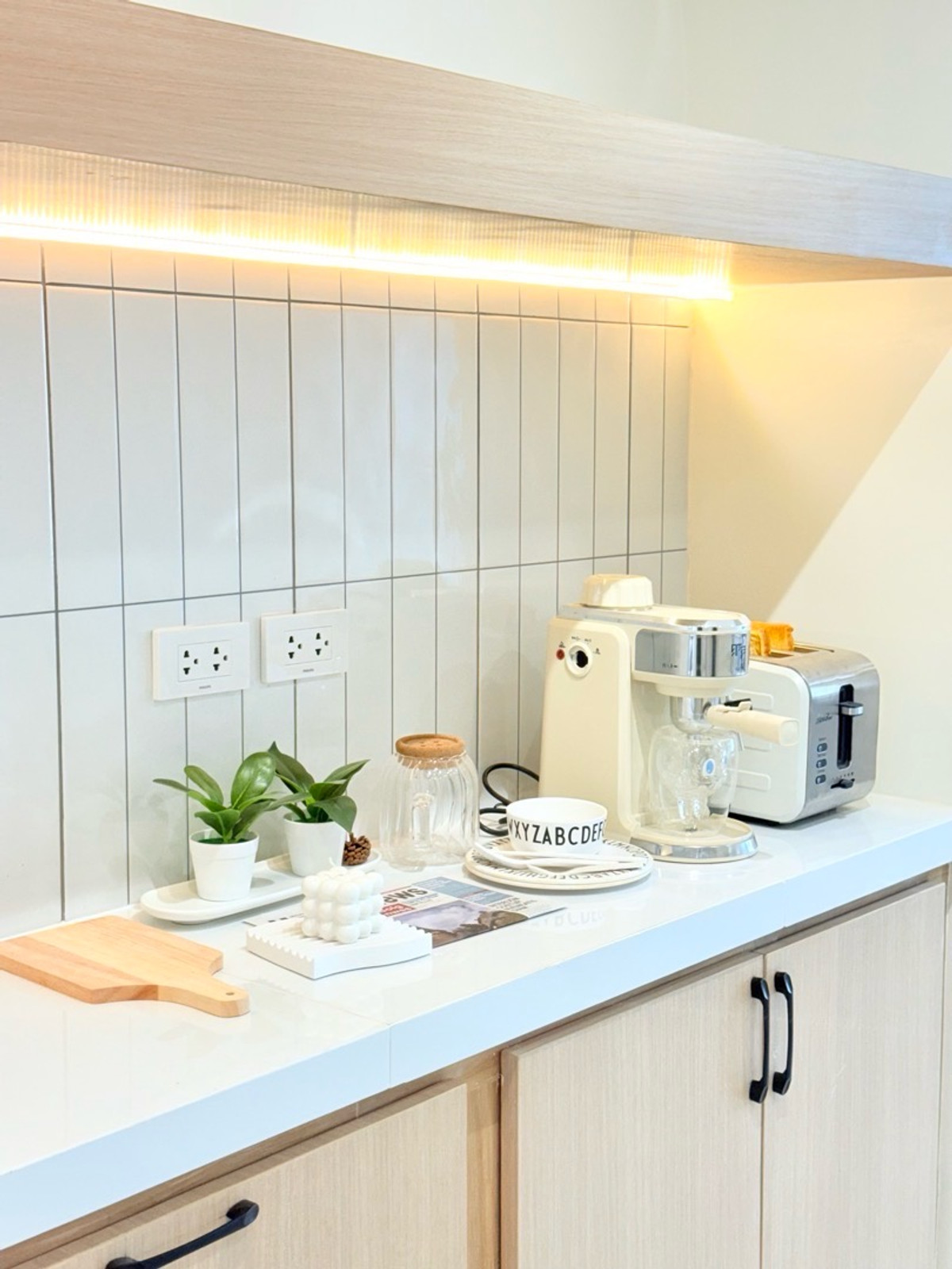 For SaleTownhomeLadprao101, Happy Land, The Mall Bang Kapi : 🏡Beautiful renovated townhouse, Lat Phrao 101, near MRT, fully furnished, ready to move in, special price.