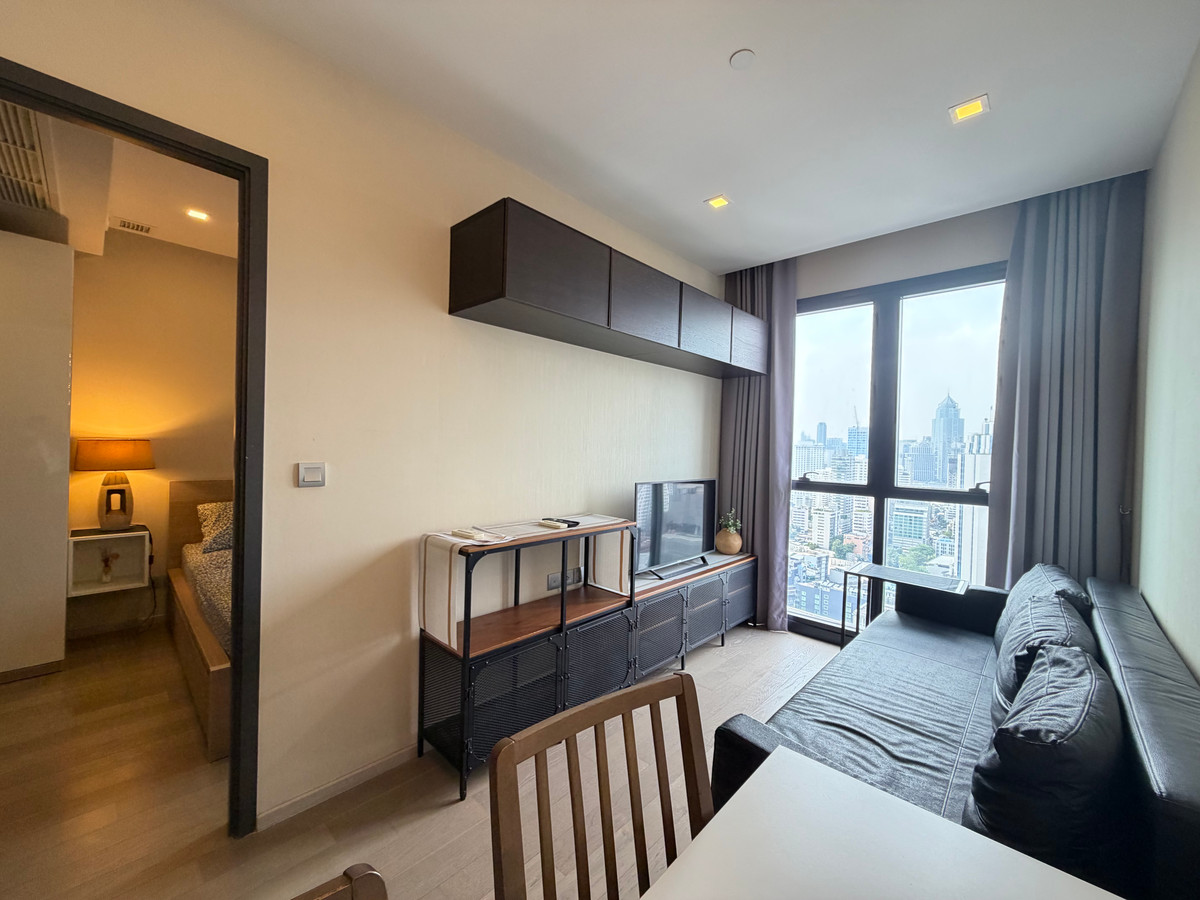 ให้เช่าคอนโดสุขุมวิท อโศก ทองหล่อ : 🔥 HOT DEAL 1 bedroom for rent at Ashton asoke 🔥