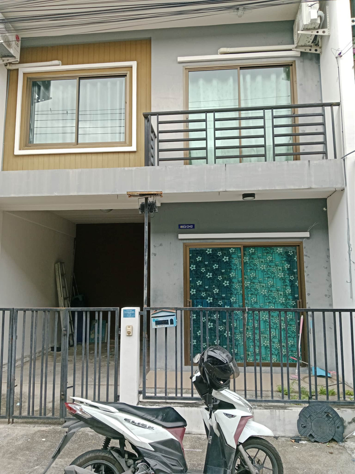 For SaleTownhomeSamut Prakan,Samrong : Second hand townhouse in Samut Prakan area. Wiset Suk Nakhon University, Project 16, Pracha Uthit 90, in a convenient location for traveling. Connects to Pracha Uthit Road, Kannaphisek Road, Khru Nai Road. Book now!