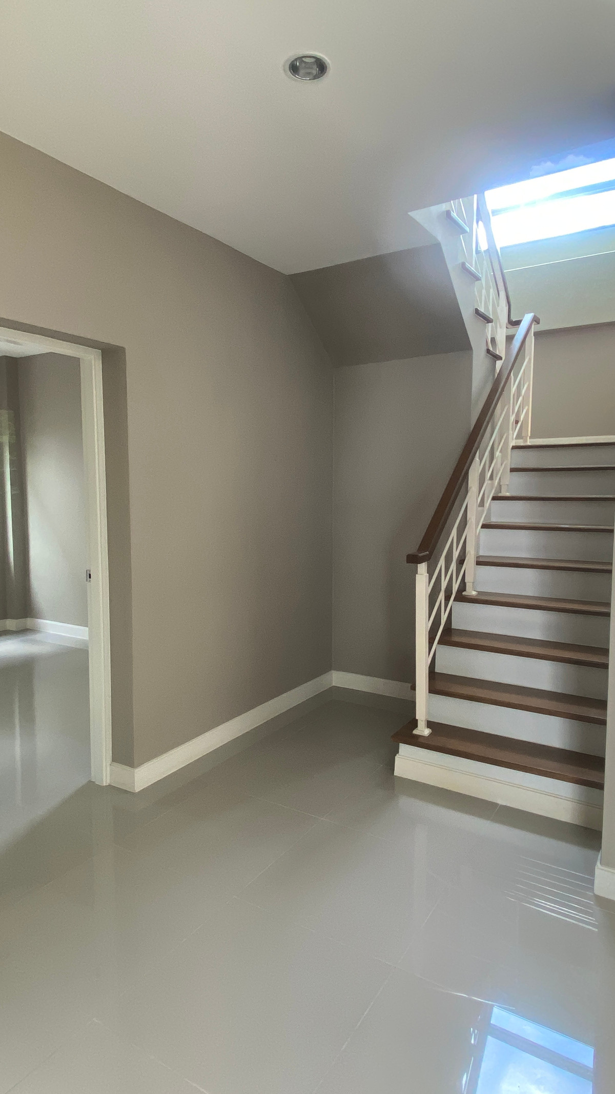 ขายบ้านเสรีไทย-นิด้า : บ้านเดี่ยวหน้าสวน 4นอน/4น้ำ ไม่เคยเข้าอยู่  ถ. สุขาภิบาล2 ขายเพียง9.8ล้านบาท 🔥🔥