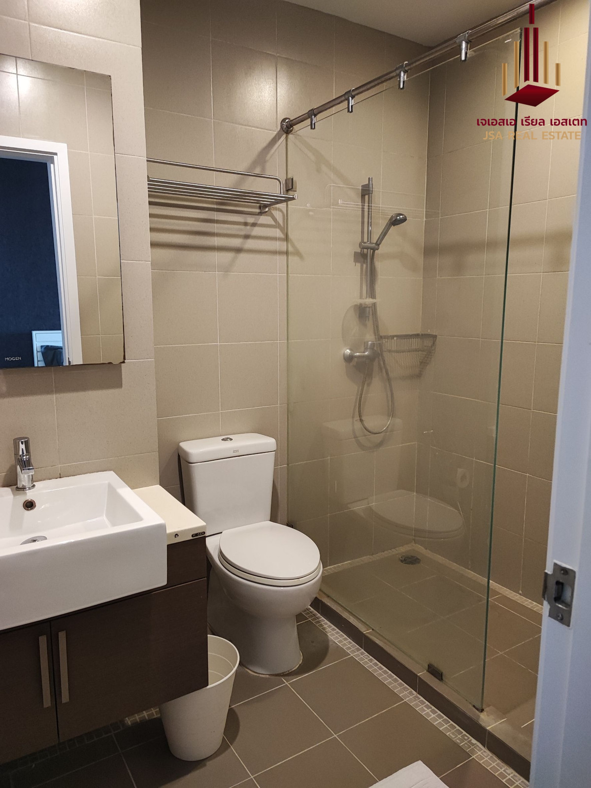 For RentCondoWongwianyai, Charoennakor : ✨ For Rent: Hive at Sathorn Condo ✨ 💰 Only 28,000 THB/month