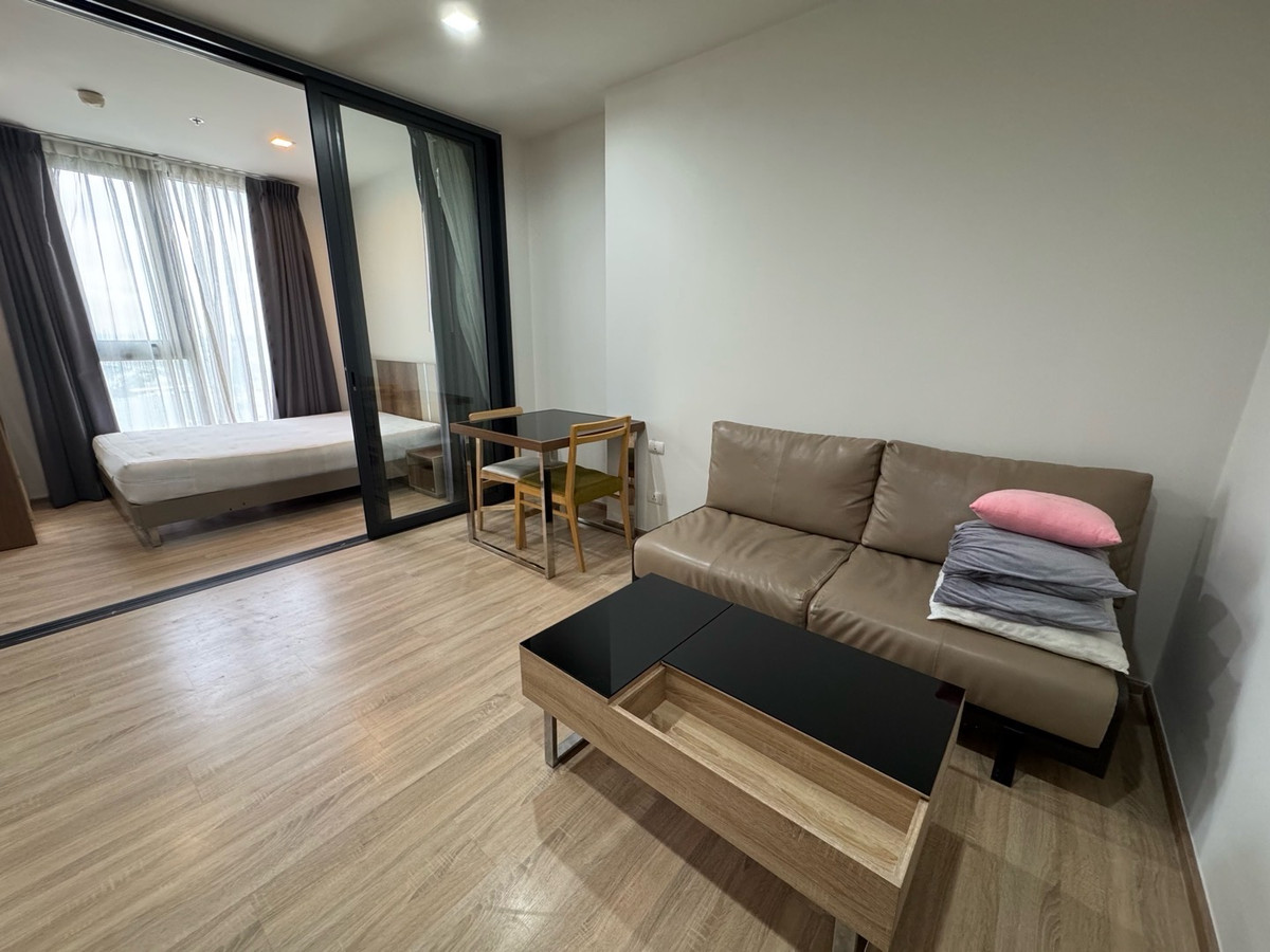 For RentCondoRama9, Petchburi, RCA : For rent: The Base Garden Rama9, ready to move in.