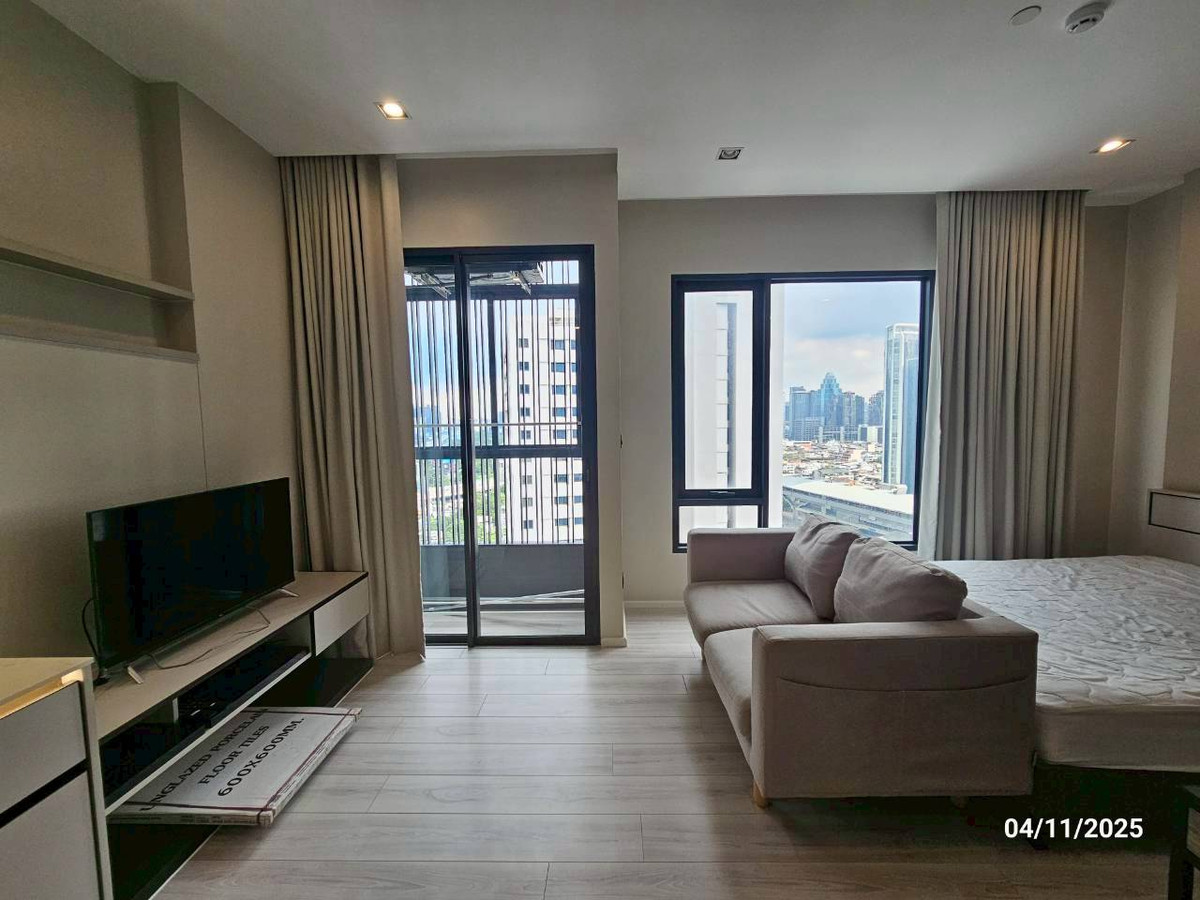 For RentCondoRatchathewi,Phayathai : For Rent 1 bedroom at The Room Phayathai