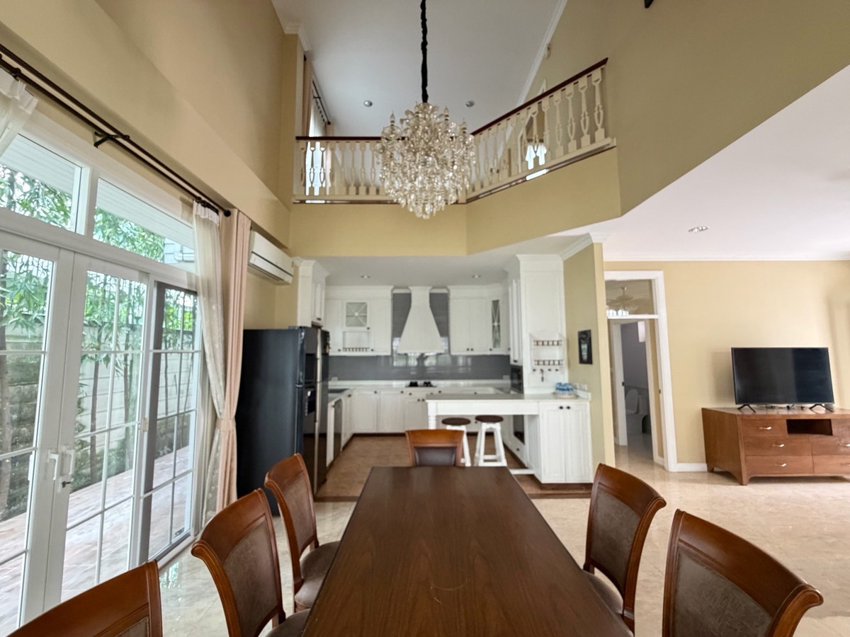 ให้เช่าบ้านบางนา แบริ่ง ลาซาล : Fantasia Villa4 Bangna บ้านใหญ่ ฟังก์ชันครบ เหมาะสำหรับอยู่เองหรือทำโฮมออฟฟิศ ทำเลดีมาก ใกล้ทางด่วน / Mega Bangna / โรงเรียนนานาชาติ
