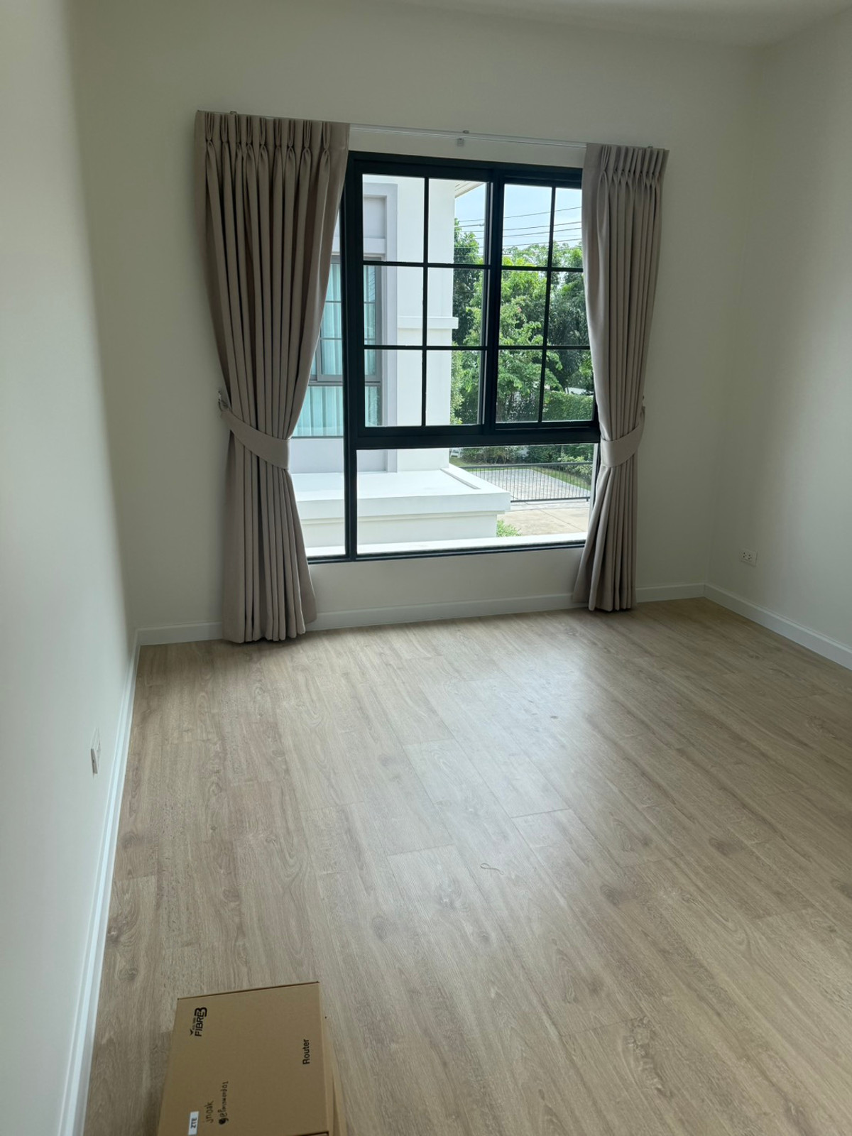 ขายบ้านปิ่นเกล้า จรัญสนิทวงศ์ : อณาสิริ ศาลายา - ปิ่นเกล้า / 4 ห้องนอน (ขาย), Anasiri Salaya - Pinklao / 4 Bedrooms (FOR SALE) BALL074