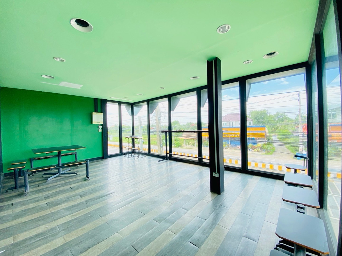 ให้เช่าโชว์รูมนครปฐม : งิ้วราย ศาลายา นครปฐม ออฟฟิศโกดัง 2 ชั้น ติดถนนใหญ่ ทำเลดีมาก พื้นที่กว้าง ใช้งานได้หลากหลาย เหมาะสำหรับธุรกิจที่ต้องการหน้าร้าน + สำนักงาน + สต็อกสินค้าในที่เดียว