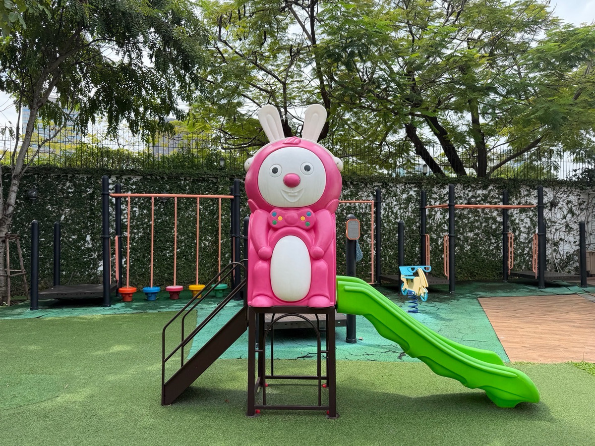 ให้เช่าบ้านบางนา แบริ่ง ลาซาล : Fantasia Villa4 Bangna บ้านใหญ่ ฟังก์ชันครบ เหมาะสำหรับอยู่เองหรือทำโฮมออฟฟิศ ทำเลดีมาก ใกล้ทางด่วน / Mega Bangna / โรงเรียนนานาชาติ