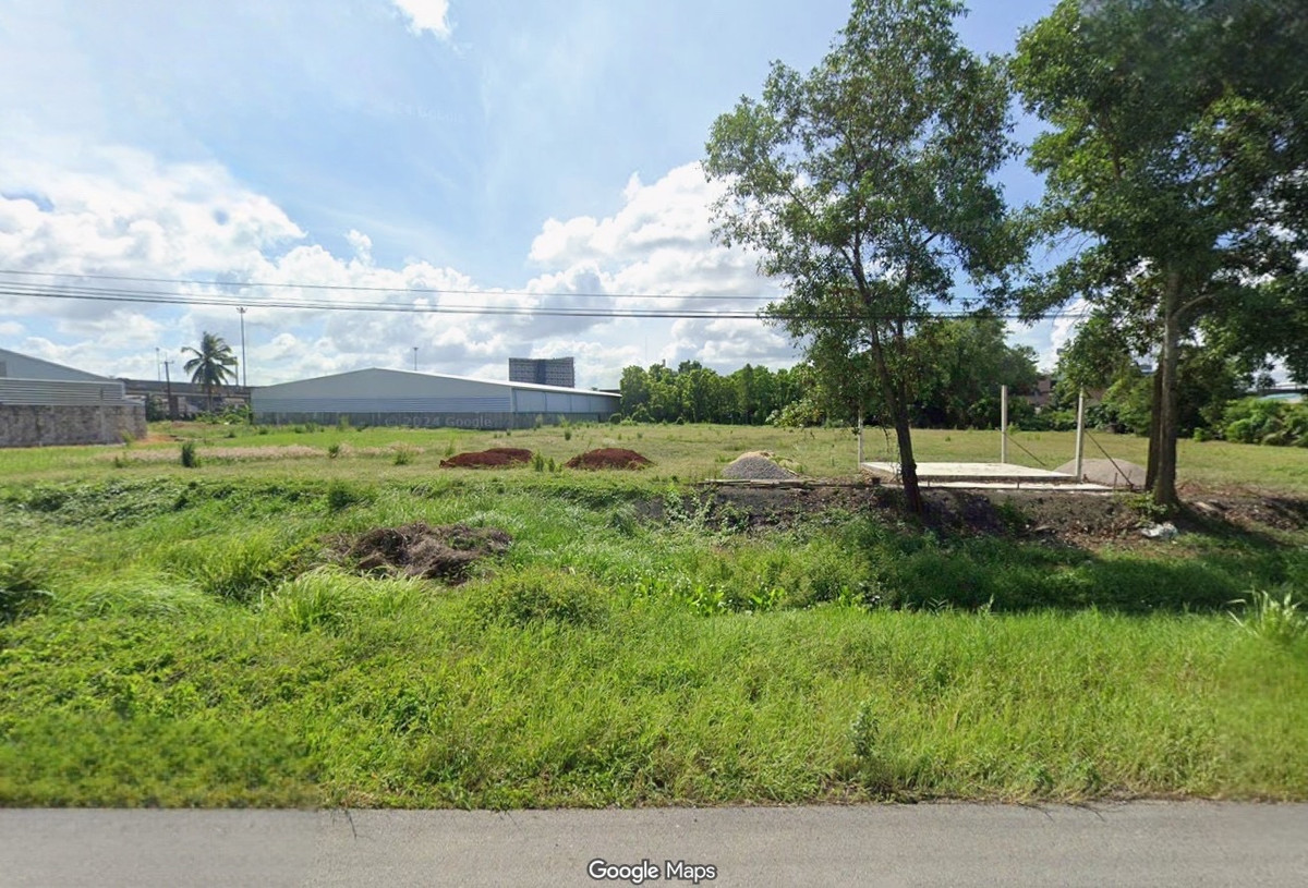 ขายที่ดินชุมพร : ขายที่ดินเปล่า ถมแล้ว 4 ไร่ 1 งาน 69.3 ตร.ว. ติดถนนใหญ่ ใกล้ อบต.วังไผ่ สี่แยกปฐมพร อ.เมือง จ.ชุมพร