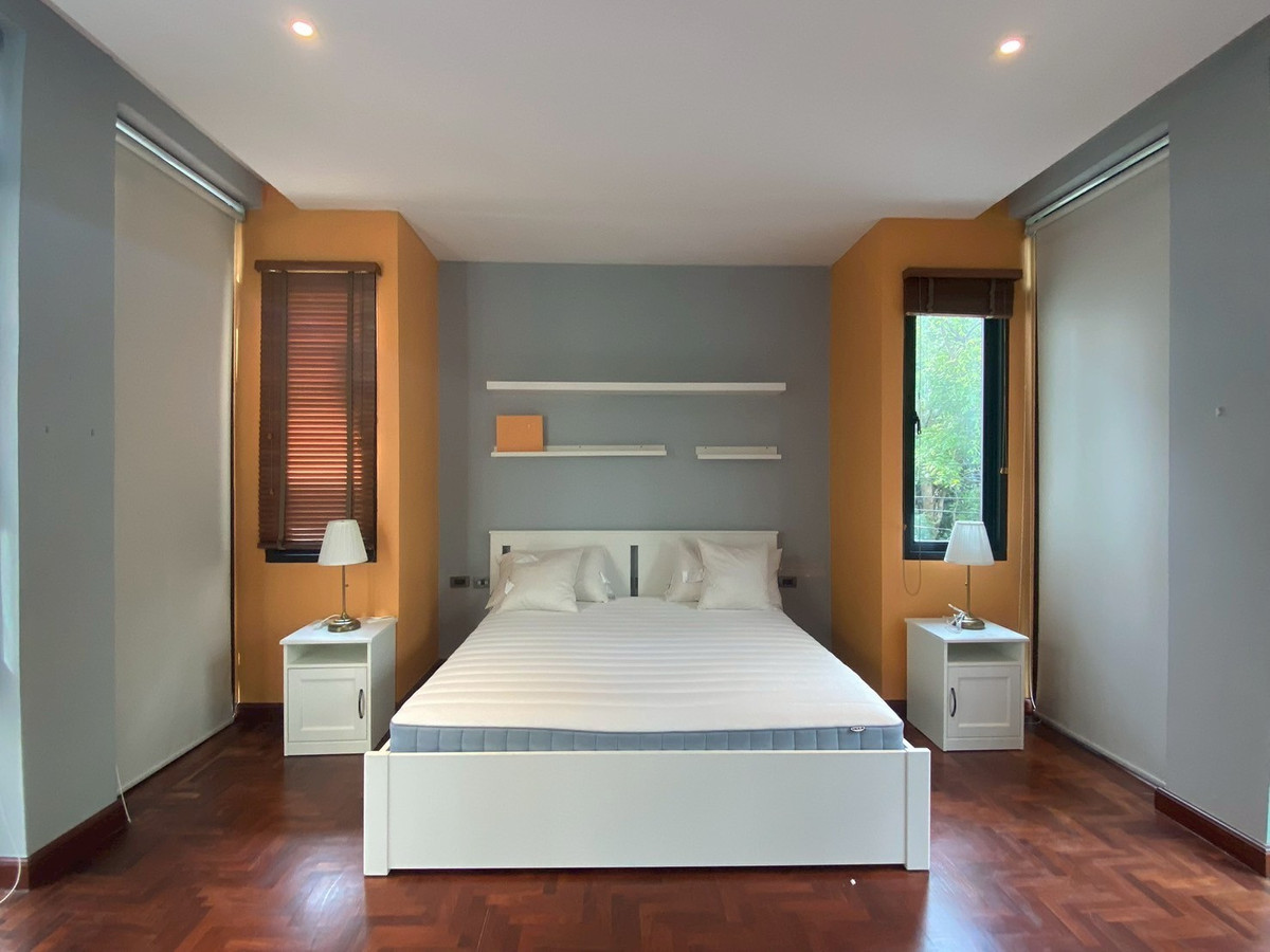 For RentHouseSukhumvit, Asoke, Thonglor : ✨For rent: Beautiful house in Phrom Phong area, 4 bedrooms, 450 sq.m., fully furnished, with private swimming pool and private garden. Conveniently located near BTS Phrom Phong. Ready to move in