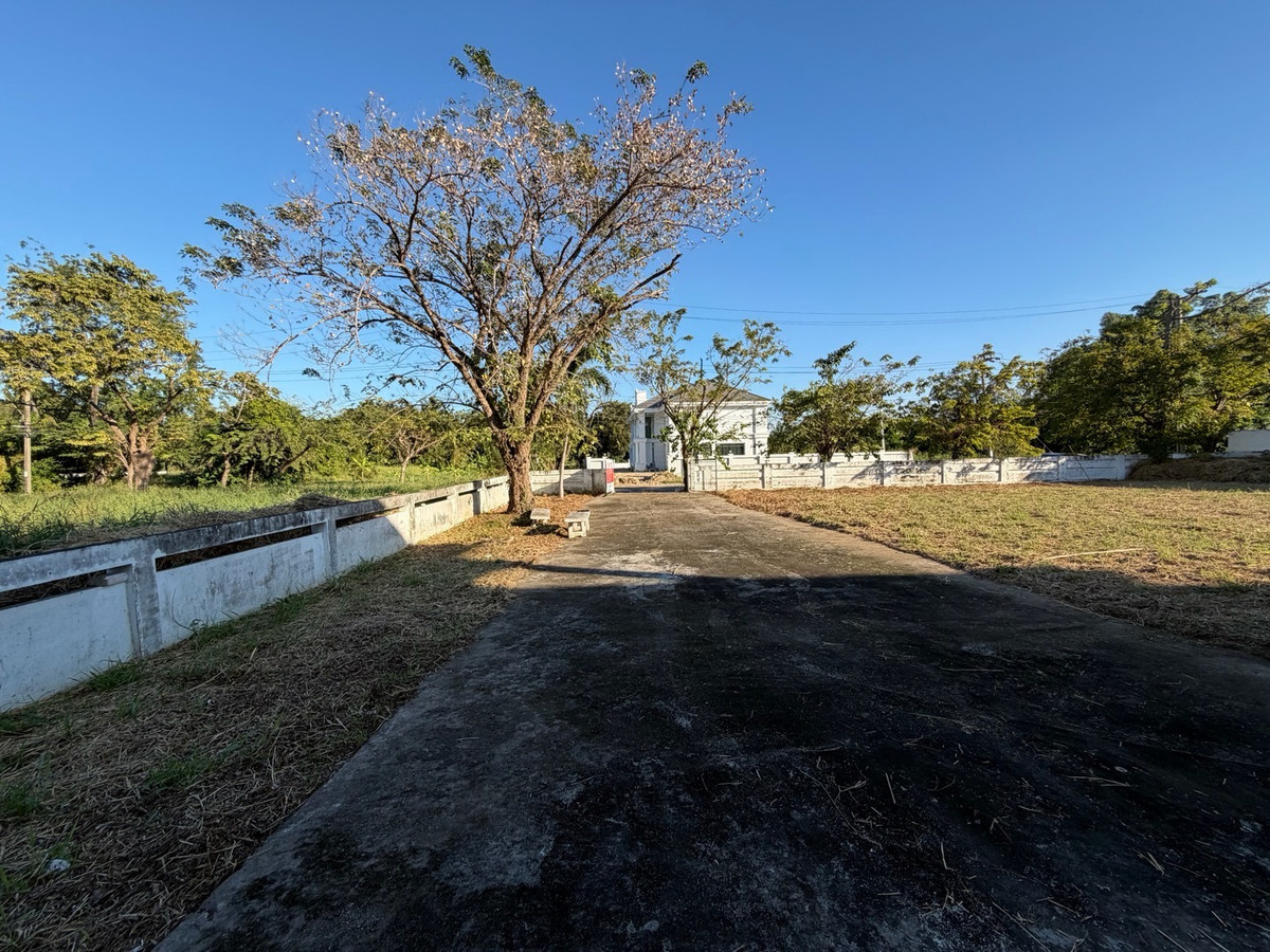 For SaleHouseBangna, Bearing, Lasalle : Single house for sale Large area in the heart of Bangna - Lakewood km.18, selling for only 22 million baht ✨ “Rare Opportunity”