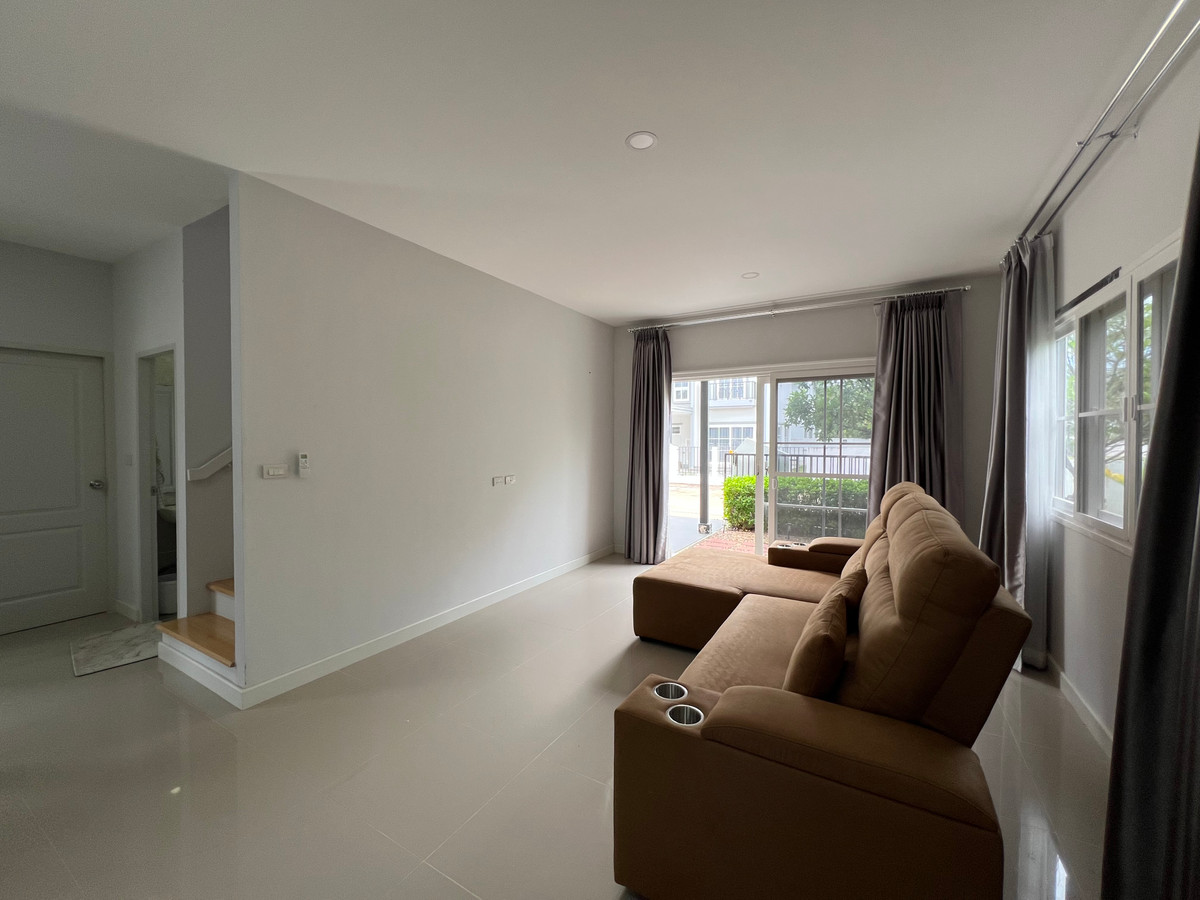 ขายบ้านสกลนคร : ขายบ้านเดี่ยว 2 หลังติด 117.5 ตร.ว. บ้านอารียาลิฟวิ่ง สกลนคร แต่งสวย ใกล้สนามบิน7 ล้าน