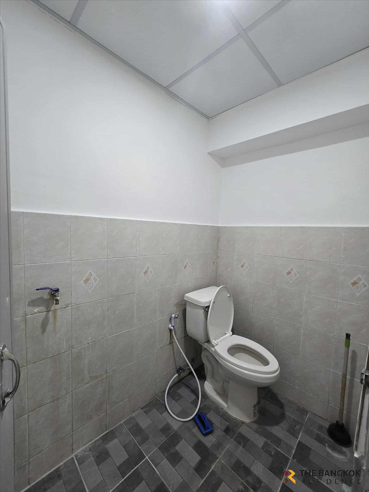 ขายทาวน์โฮมรัชดา ห้วยขวาง : 🌠 บ้านรีโนเวท ใกล้ MRT ห้วยขวาง ทำเลศักยภาพ ที่มีดีมานด์สูง