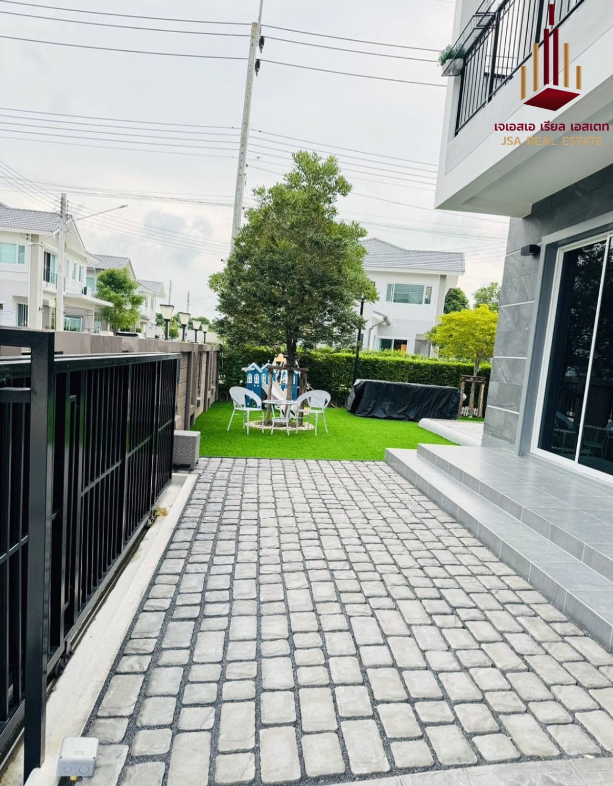 For SaleHousePathum Thani,Rangsit, Thammasat : ✨ For Sale : Laddarom Tiwanon✨ 💰 Only 12,900,000 THB