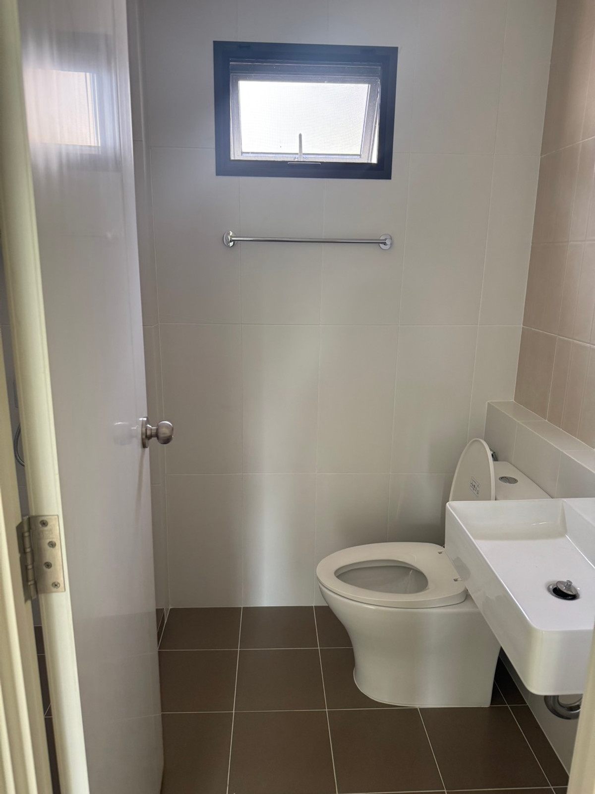 ขายบ้านปิ่นเกล้า จรัญสนิทวงศ์ : อณาสิริ ศาลายา - ปิ่นเกล้า / 4 ห้องนอน (ขาย), Anasiri Salaya - Pinklao / 4 Bedrooms (FOR SALE) BALL074