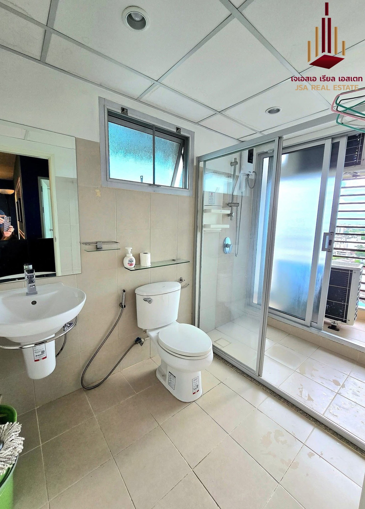 For SaleCondoRama9, Petchburi, RCA : ✨ For Sale: Supalai Park Ekkamai - Thonglor Condo ✨ 💰 Only 5,240,000 THB