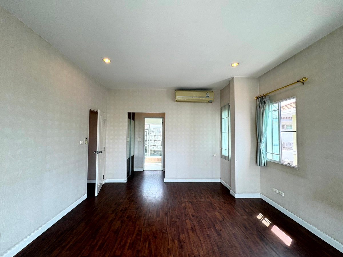 ขายบ้านสมุทรปราการ สำโรง : ขายด่วน ราคาสุดพิเศษ!! บ้านเดี่ยว นันทวัน ศรีนครินทร์ 