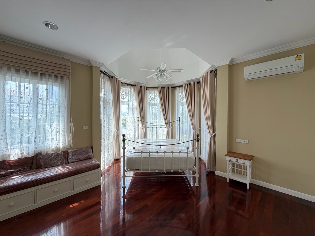 ให้เช่าบ้านบางนา แบริ่ง ลาซาล : Fantasia Villa4 Bangna บ้านใหญ่ ฟังก์ชันครบ เหมาะสำหรับอยู่เองหรือทำโฮมออฟฟิศ ทำเลดีมาก ใกล้ทางด่วน / Mega Bangna / โรงเรียนนานาชาติ