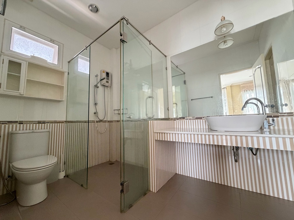 ให้เช่าบ้านบางนา แบริ่ง ลาซาล : Fantasia Villa4 Bangna บ้านใหญ่ ฟังก์ชันครบ เหมาะสำหรับอยู่เองหรือทำโฮมออฟฟิศ ทำเลดีมาก ใกล้ทางด่วน / Mega Bangna / โรงเรียนนานาชาติ