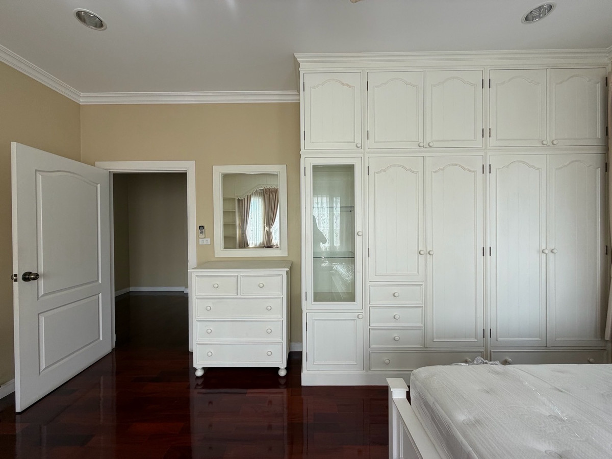 ให้เช่าบ้านบางนา แบริ่ง ลาซาล : Fantasia Villa4 Bangna บ้านใหญ่ ฟังก์ชันครบ เหมาะสำหรับอยู่เองหรือทำโฮมออฟฟิศ ทำเลดีมาก ใกล้ทางด่วน / Mega Bangna / โรงเรียนนานาชาติ