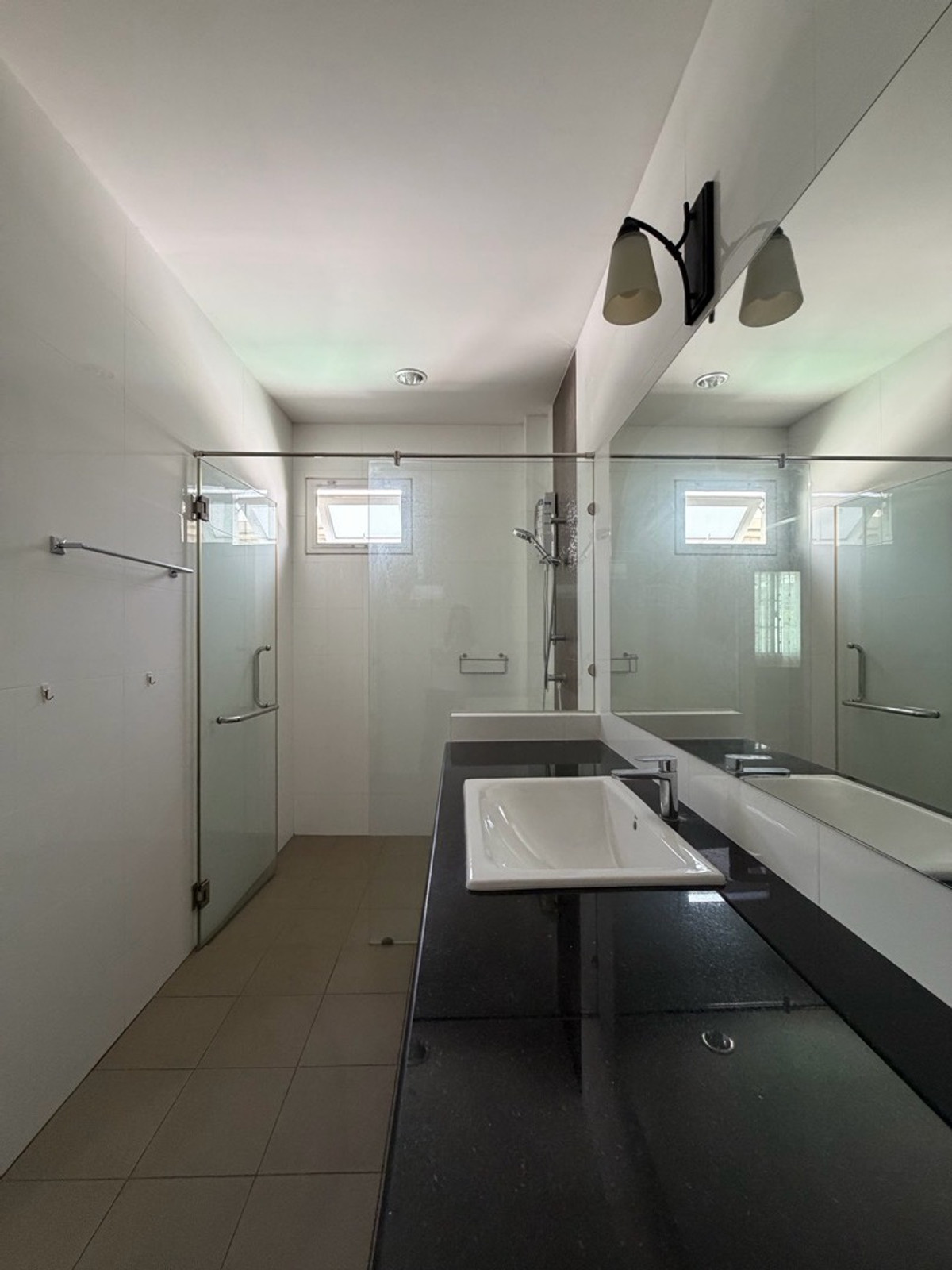 ให้เช่าบ้านบางนา แบริ่ง ลาซาล : Fantasia Villa4 Bangna บ้านใหญ่ ฟังก์ชันครบ เหมาะสำหรับอยู่เองหรือทำโฮมออฟฟิศ ทำเลดีมาก ใกล้ทางด่วน / Mega Bangna / โรงเรียนนานาชาติ