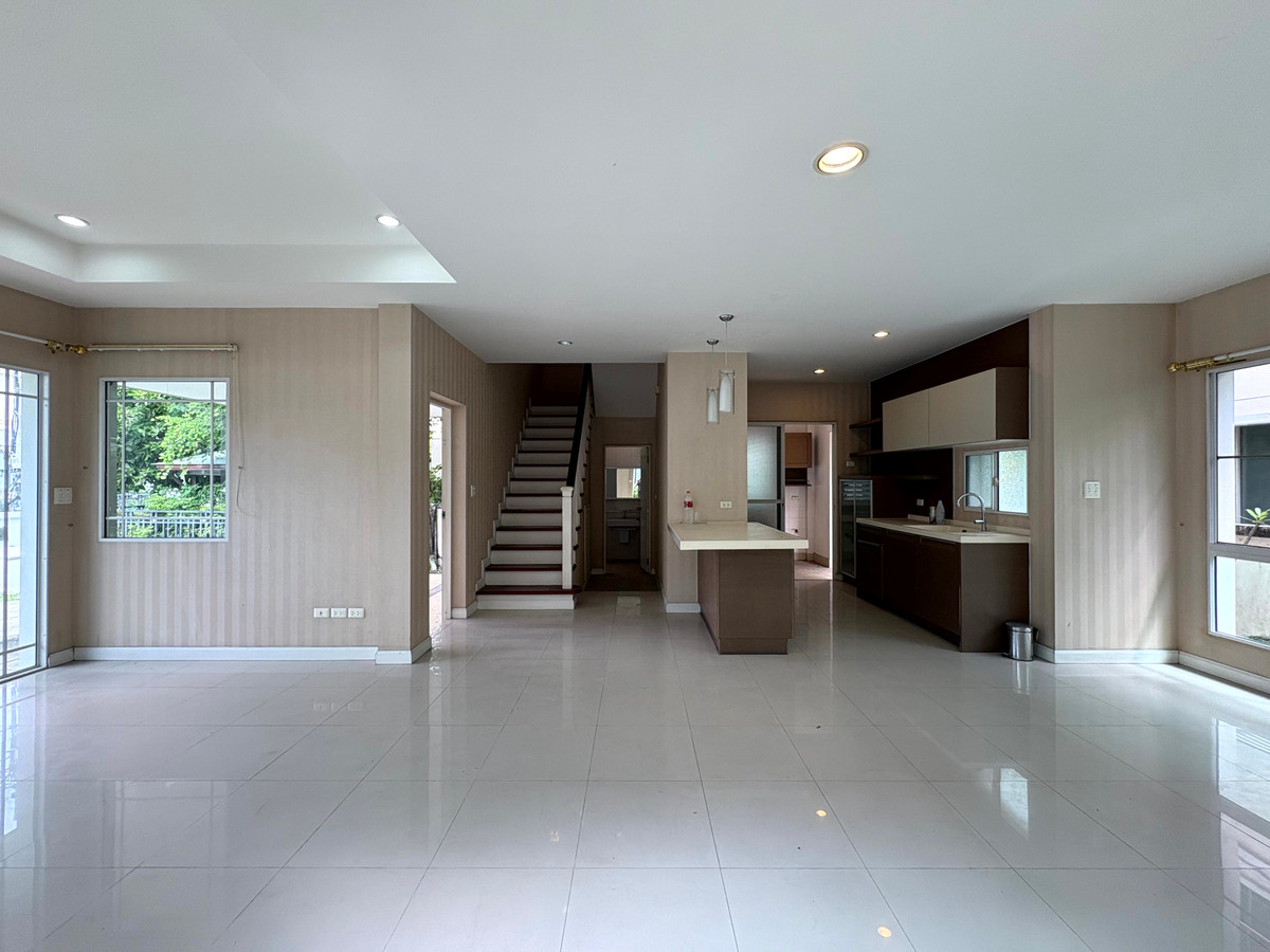 ขายบ้านสมุทรปราการ สำโรง : ขายด่วน ราคาสุดพิเศษ!! บ้านเดี่ยว นันทวัน ศรีนครินทร์ 