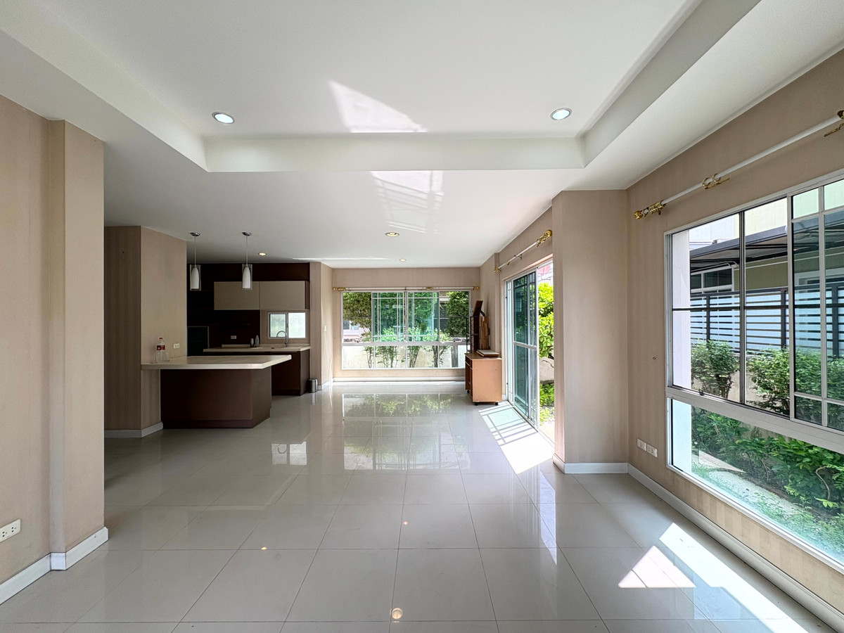 ขายบ้านสมุทรปราการ สำโรง : ขายด่วน ราคาสุดพิเศษ!! บ้านเดี่ยว นันทวัน ศรีนครินทร์ 