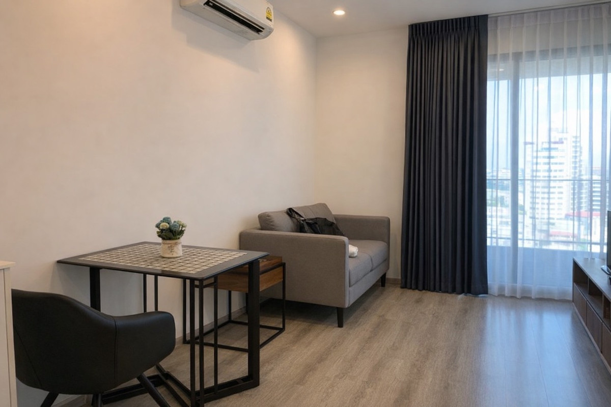 ให้เช่าคอนโดอ่อนนุช อุดมสุข : พร้อมปล่อยเช่า  IDEO Mobi Sukhumvit 66  ห้องสวย สภาพใหม่  ไม่ติดลิฟท์ วิวเมือง 