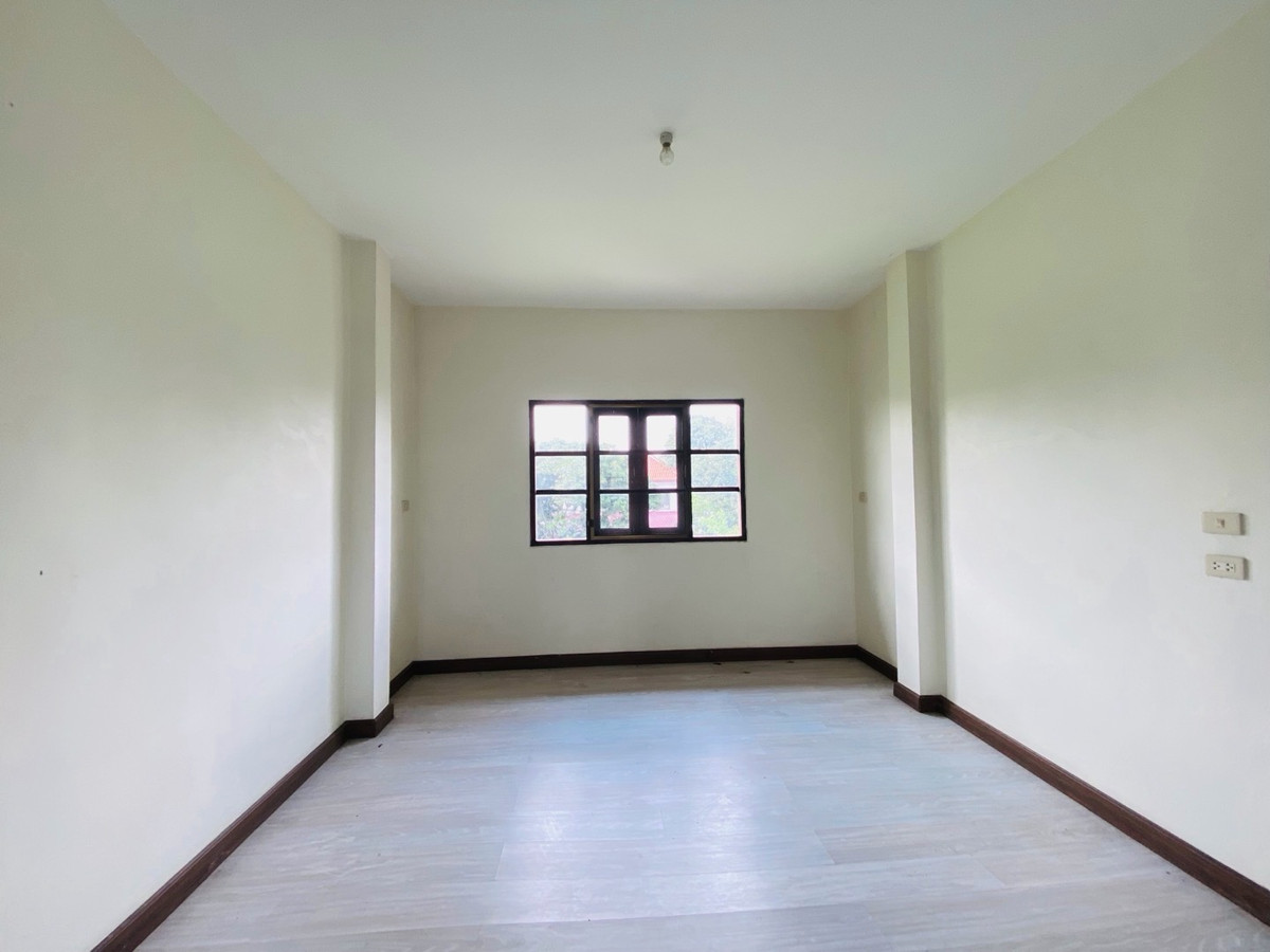 For SaleHouseBangna, Bearing, Lasalle : Single house for sale Large area in the heart of Bangna - Lakewood km.18, selling for only 22 million baht ✨ “Rare Opportunity”