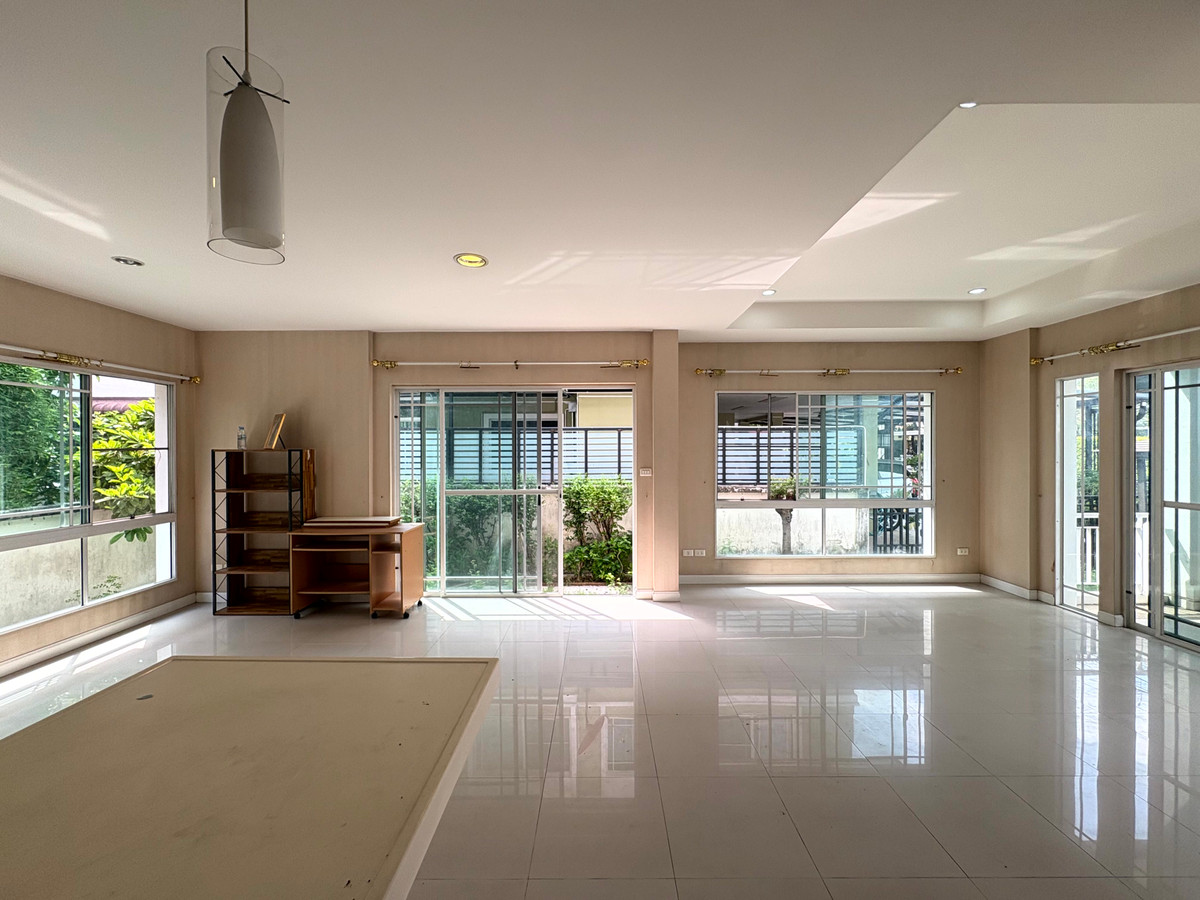 ขายบ้านสมุทรปราการ สำโรง : ขายด่วน ราคาสุดพิเศษ!! บ้านเดี่ยว นันทวัน ศรีนครินทร์ 