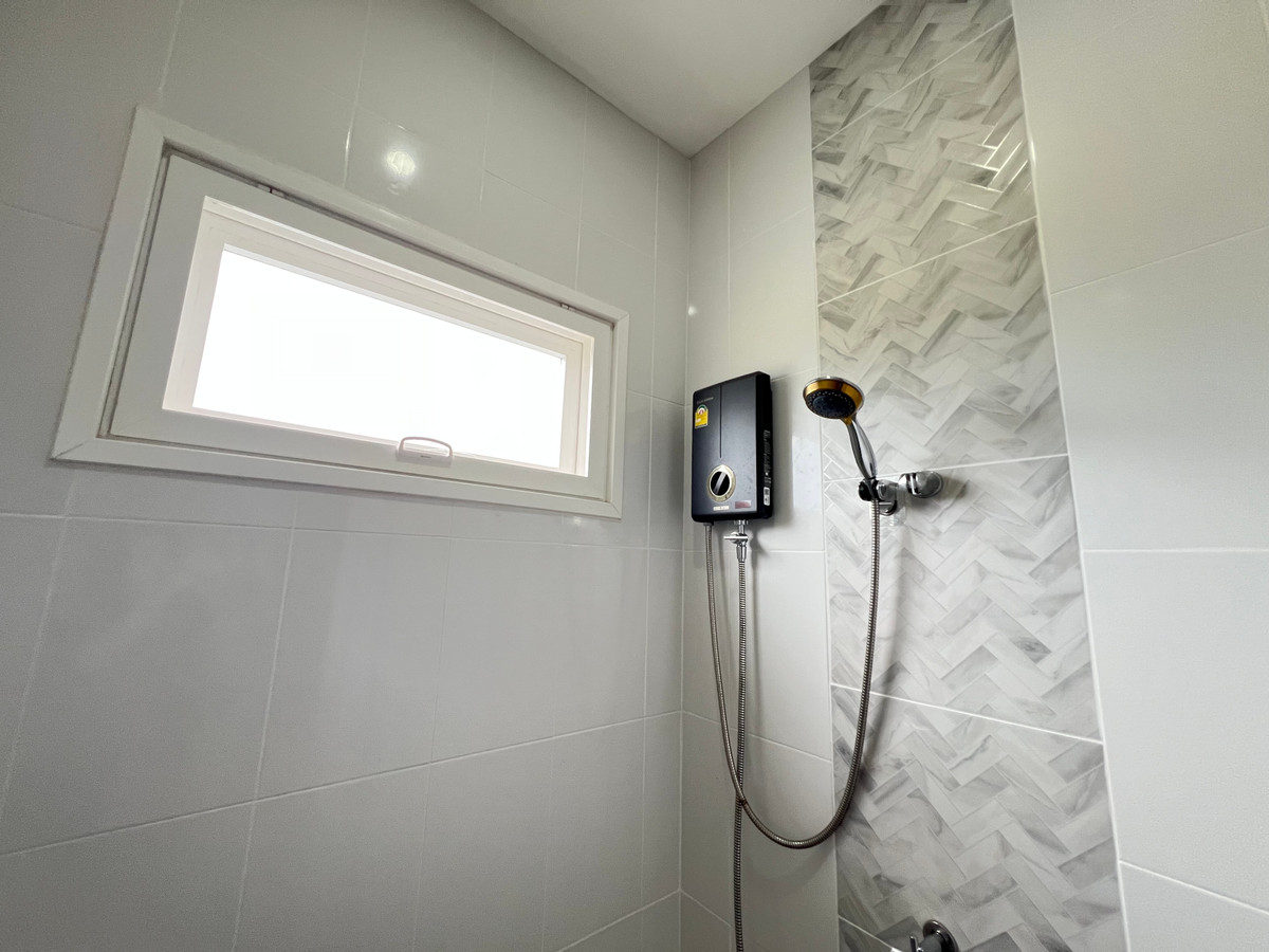 ขายบ้านสกลนคร : ขายบ้านเดี่ยว 2 หลังติด 117.5 ตร.ว. บ้านอารียาลิฟวิ่ง สกลนคร แต่งสวย ใกล้สนามบิน7 ล้าน