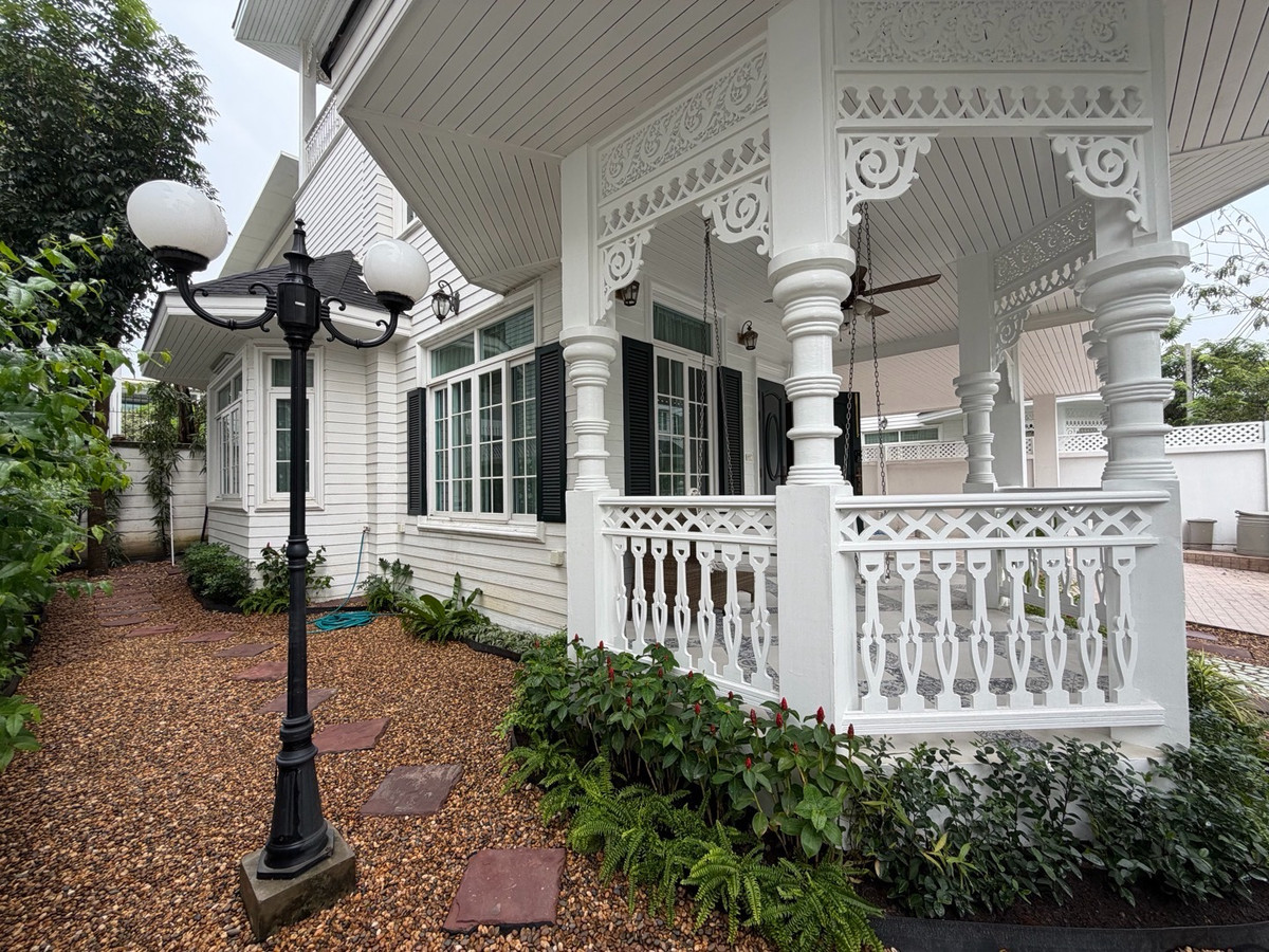ให้เช่าบ้านบางนา แบริ่ง ลาซาล : Fantasia Villa4 Bangna บ้านใหญ่ ฟังก์ชันครบ เหมาะสำหรับอยู่เองหรือทำโฮมออฟฟิศ ทำเลดีมาก ใกล้ทางด่วน / Mega Bangna / โรงเรียนนานาชาติ