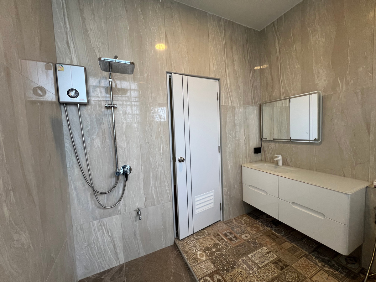 ขายบ้านสกลนคร : ขายบ้านเดี่ยว 2 หลังติด 117.5 ตร.ว. บ้านอารียาลิฟวิ่ง สกลนคร แต่งสวย ใกล้สนามบิน7 ล้าน