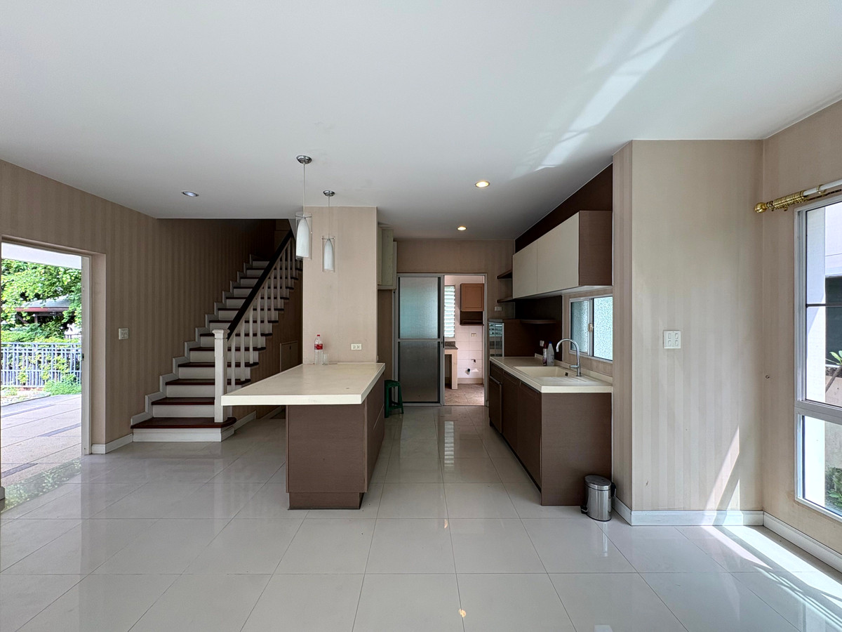 ขายบ้านสมุทรปราการ สำโรง : ขายด่วน ราคาสุดพิเศษ!! บ้านเดี่ยว นันทวัน ศรีนครินทร์ 