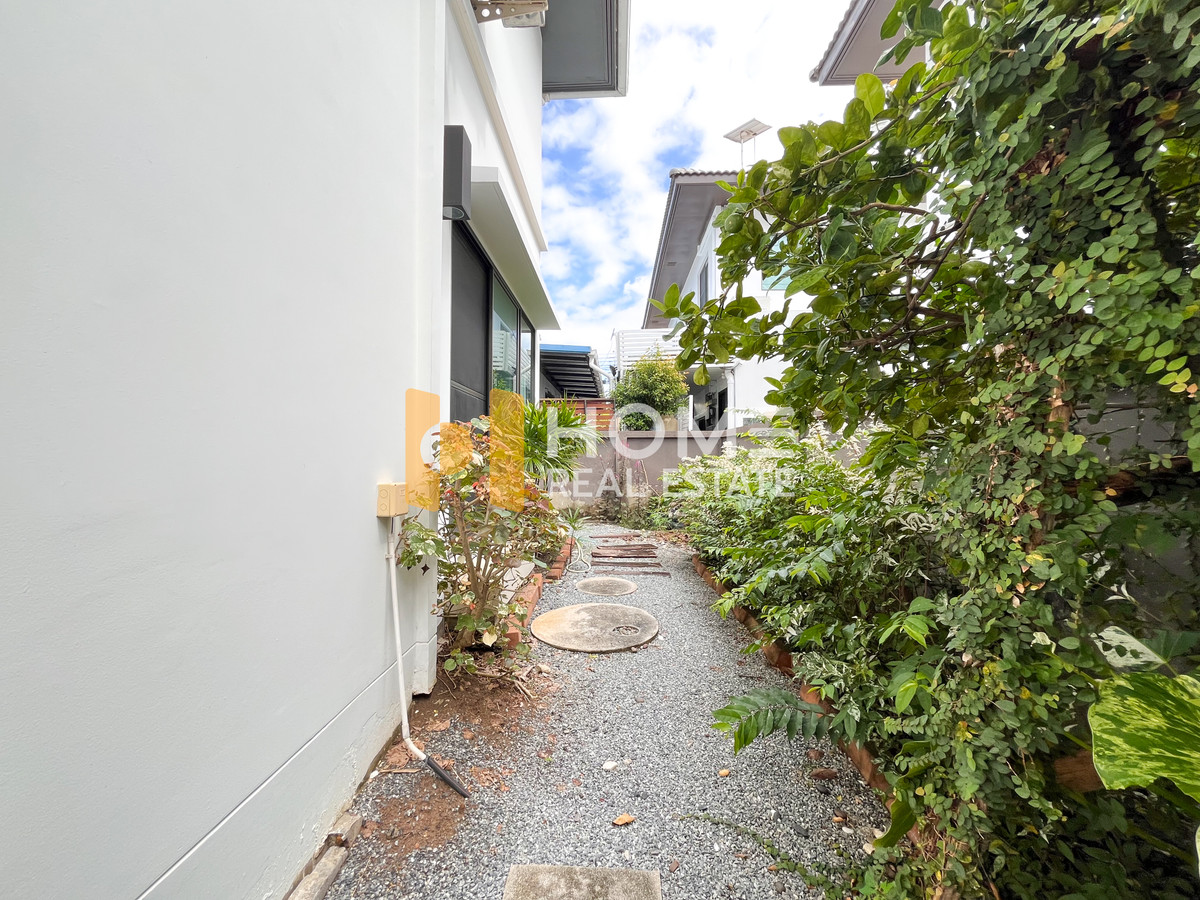 ขายบ้านลาดกระบัง สุวรรณภูมิ : หิ้วกระเป๋าพร้อมอยู่ได้เลย ✨ บ้านเดี่ยว มัณฑนา อ่อนนุช - วงแหวน 3 / 3 ห้องนอน (ขาย), Manthana Onnut - Wongwan 3 / Detached House 3 Bedrooms (FOR SALE) POON025