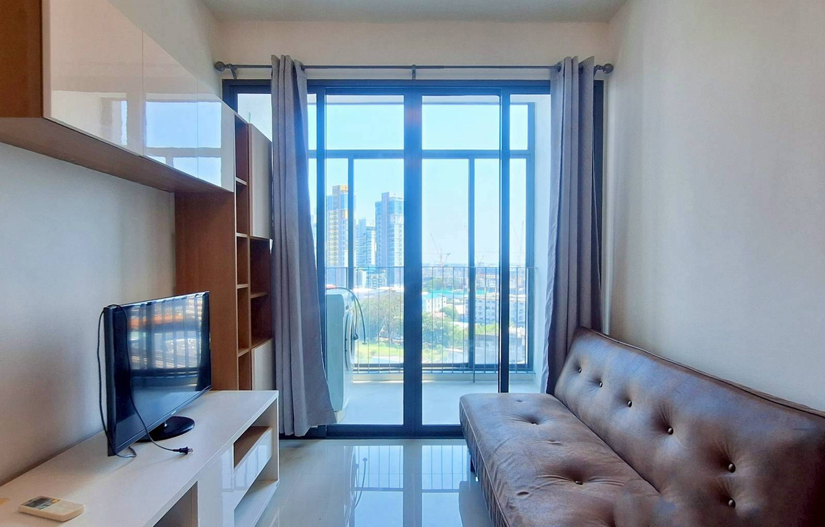 For RentCondoOnnut, Udomsuk : 🏙️ For Rent Ideo Blucove Sukhumvit 💙 Beautifully built-in room, cozy and ready to move in! 🏡 💰 Rental Price: 13,000 THB/month 📦 Just bring your suitcase and move in! (Directly from the Project’s Official Sales Team)