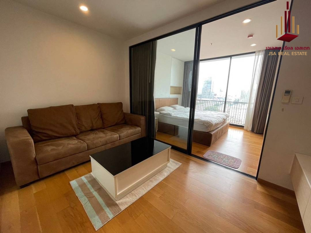 For RentCondoSathorn, Narathiwat : ✨ For Rent: Noble Revo Silom Condo ✨ 💰 Only 20,000 THB/month