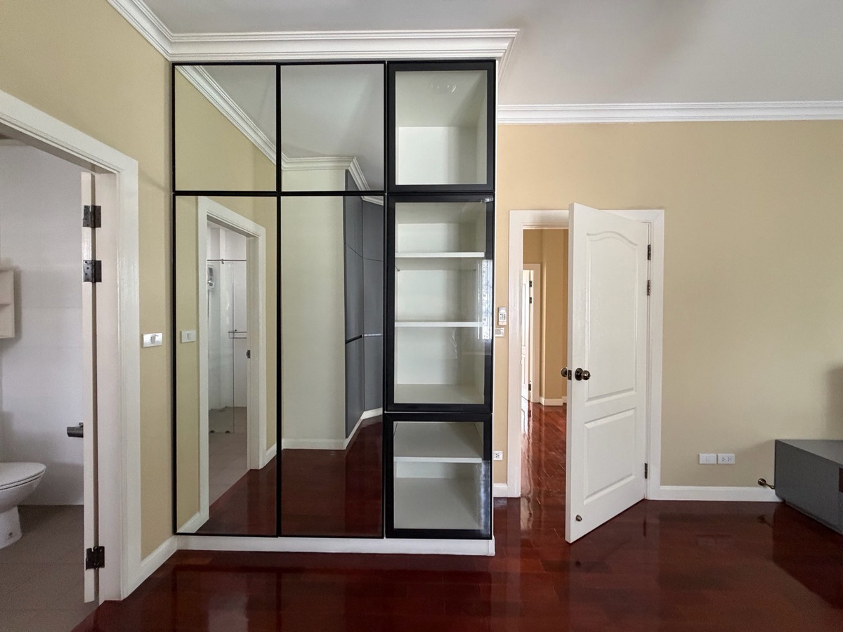 ให้เช่าบ้านบางนา แบริ่ง ลาซาล : Fantasia Villa4 Bangna บ้านใหญ่ ฟังก์ชันครบ เหมาะสำหรับอยู่เองหรือทำโฮมออฟฟิศ ทำเลดีมาก ใกล้ทางด่วน / Mega Bangna / โรงเรียนนานาชาติ