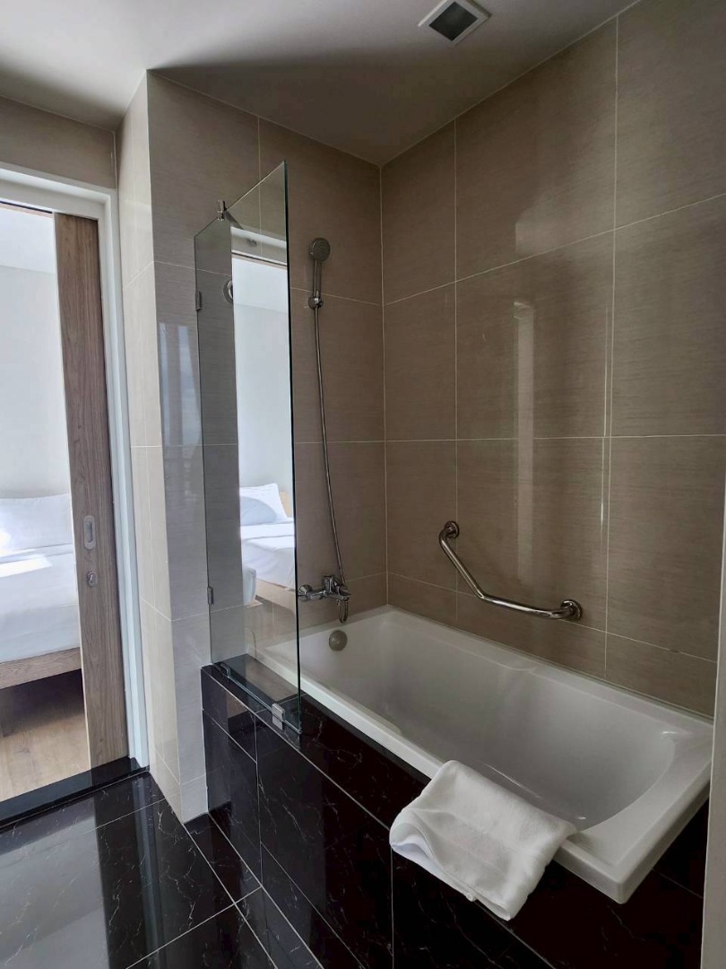 For RentCondoSukhumvit, Asoke, Thonglor : 🔥Urgent for rent🔥 Park Origin Phrom Phong, 60 sq m., fully furnished, ready to move in immediately.