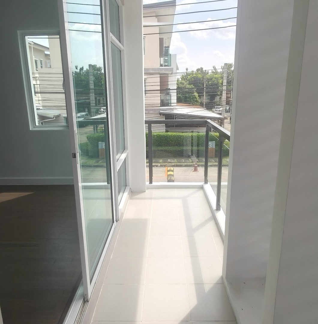 ขายทาวน์โฮมวิภาวดี ดอนเมือง หลักสี่ : 🔥ขายด่วน +🔥ทาวน์ อเวนิว ซิกซ์ตี้ วิภาวดี 60 ใกล้เซ็นทรัลลาดพร้าว 