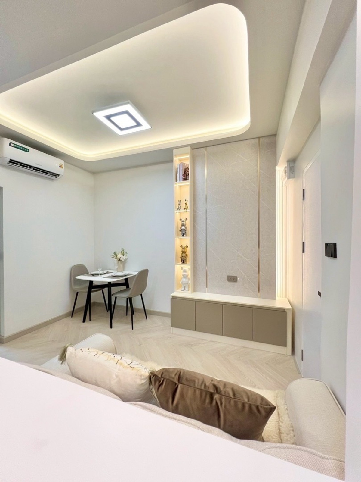 For SaleCondoRatchadapisek, Huaikwang, Suttisan : Condo allows pets.