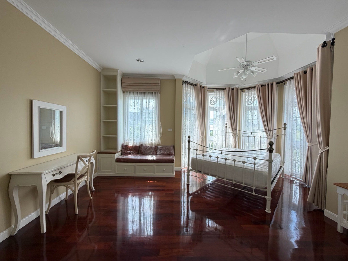 ให้เช่าบ้านบางนา แบริ่ง ลาซาล : Fantasia Villa4 Bangna บ้านใหญ่ ฟังก์ชันครบ เหมาะสำหรับอยู่เองหรือทำโฮมออฟฟิศ ทำเลดีมาก ใกล้ทางด่วน / Mega Bangna / โรงเรียนนานาชาติ