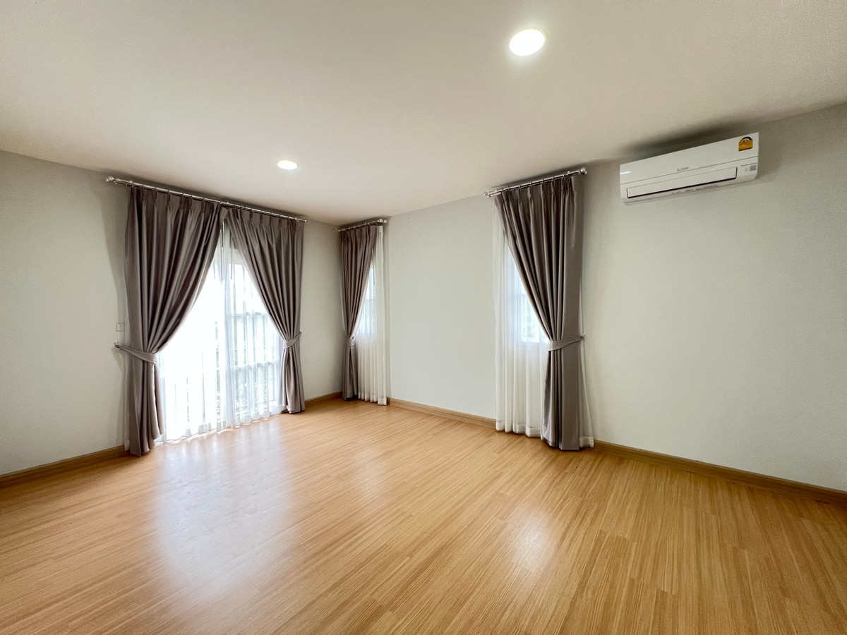 ขายบ้านสกลนคร : ขายบ้านเดี่ยว 2 หลังติด 117.5 ตร.ว. บ้านอารียาลิฟวิ่ง สกลนคร แต่งสวย ใกล้สนามบิน7 ล้าน