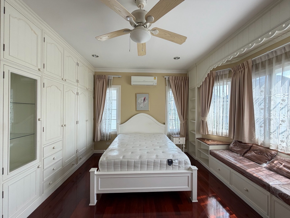 ให้เช่าบ้านบางนา แบริ่ง ลาซาล : Fantasia Villa4 Bangna บ้านใหญ่ ฟังก์ชันครบ เหมาะสำหรับอยู่เองหรือทำโฮมออฟฟิศ ทำเลดีมาก ใกล้ทางด่วน / Mega Bangna / โรงเรียนนานาชาติ