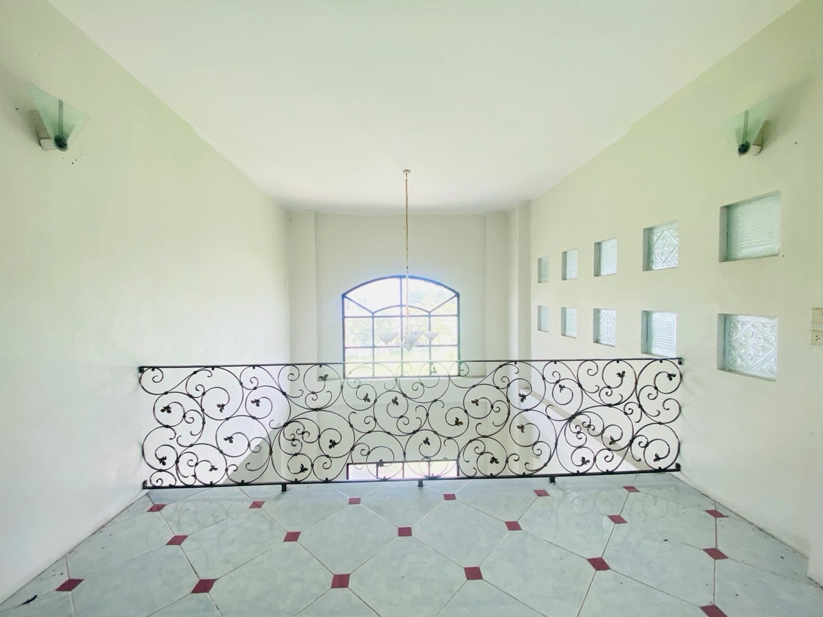 For SaleHouseBangna, Bearing, Lasalle : Single house for sale Large area in the heart of Bangna - Lakewood km.18, selling for only 22 million baht ✨ “Rare Opportunity”