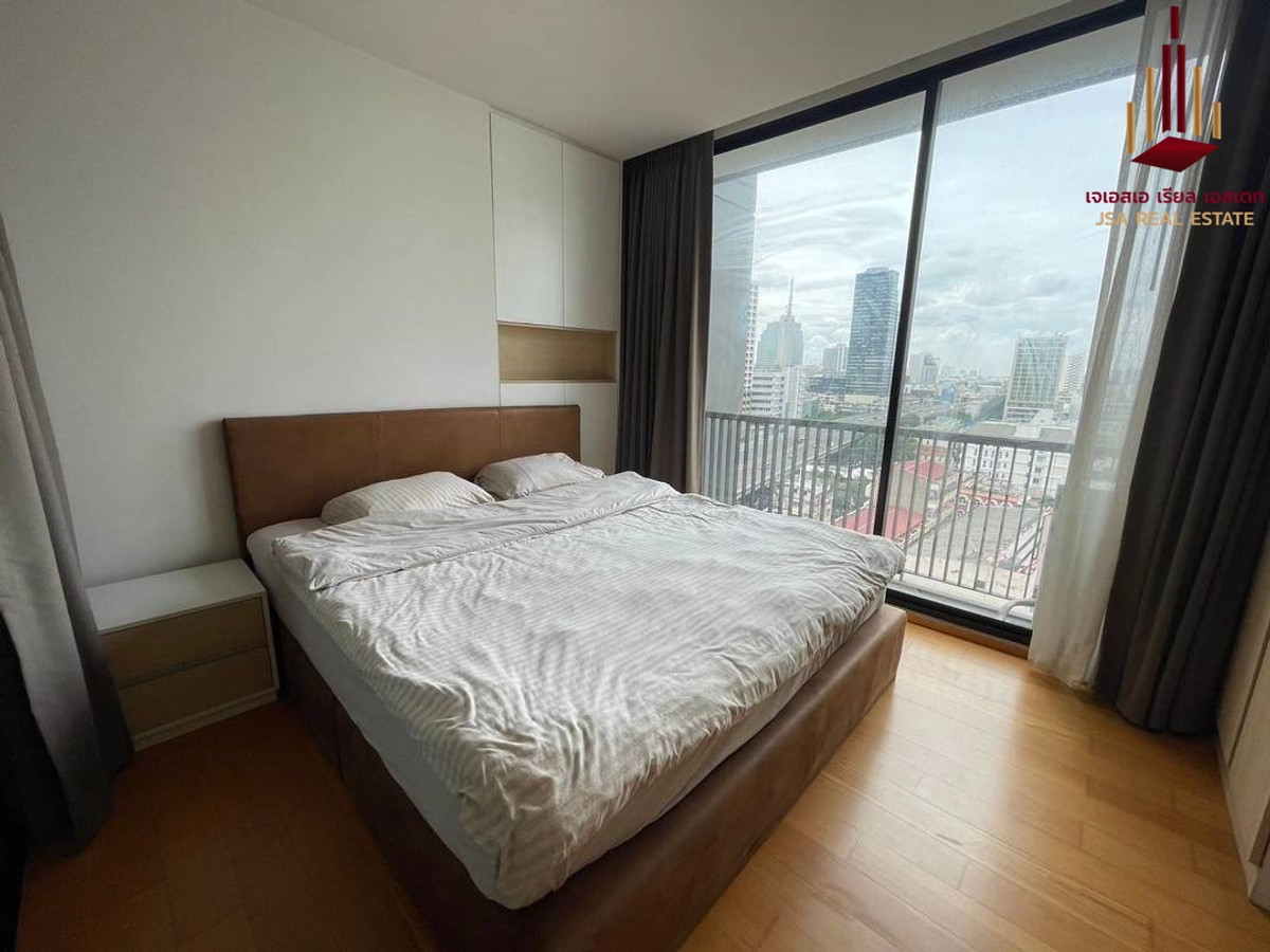 For RentCondoSathorn, Narathiwat : ✨ For Rent: Noble Revo Silom Condo ✨ 💰 Only 20,000 THB/month