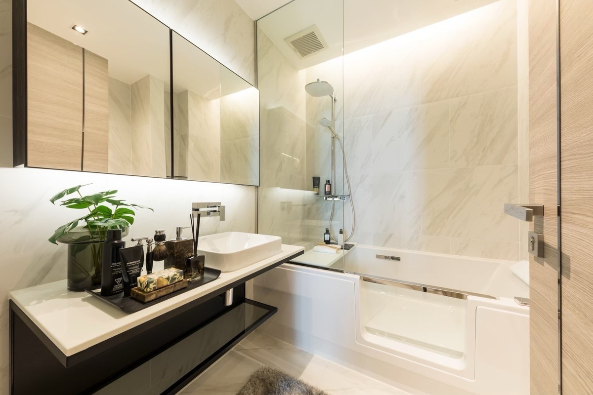 ขายคอนโดสุขุมวิท อโศก ทองหล่อ : 🔥𝐒𝐔𝐏𝐄𝐑 𝐃𝐄𝐀𝐋🔥 𝐓𝐡𝐞 𝐑𝐨𝐨𝐦 𝟑𝟖 เพียง 𝟎 เมตรจาก BTS พร้อมห้องแต่งครบเข้าอยู่ได้ทันที เริ่มเพียง 𝟕.𝟓 ล้าน* โทร📱𝟎𝟔𝟐-𝟓𝟐𝟔-𝟔𝟓𝟗𝟎