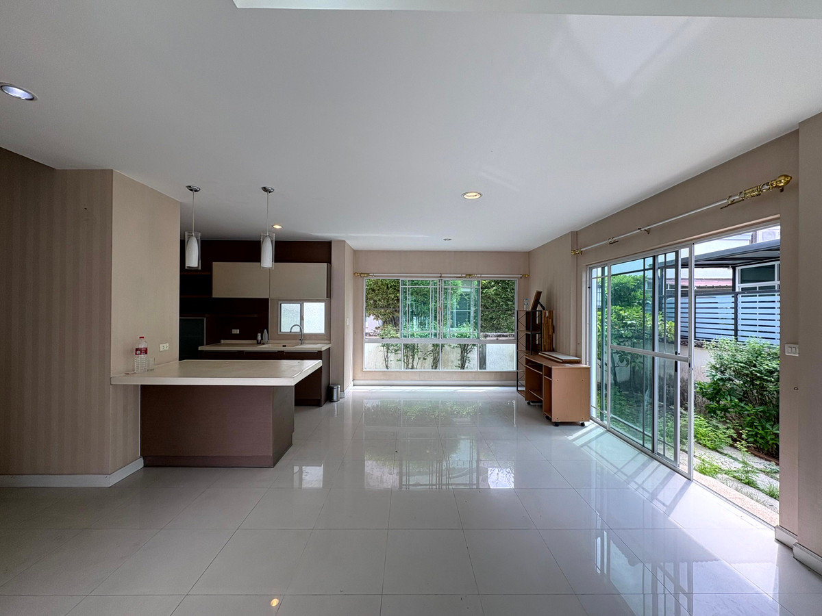 ขายบ้านสมุทรปราการ สำโรง : ขายด่วน ราคาสุดพิเศษ!! บ้านเดี่ยว นันทวัน ศรีนครินทร์ 